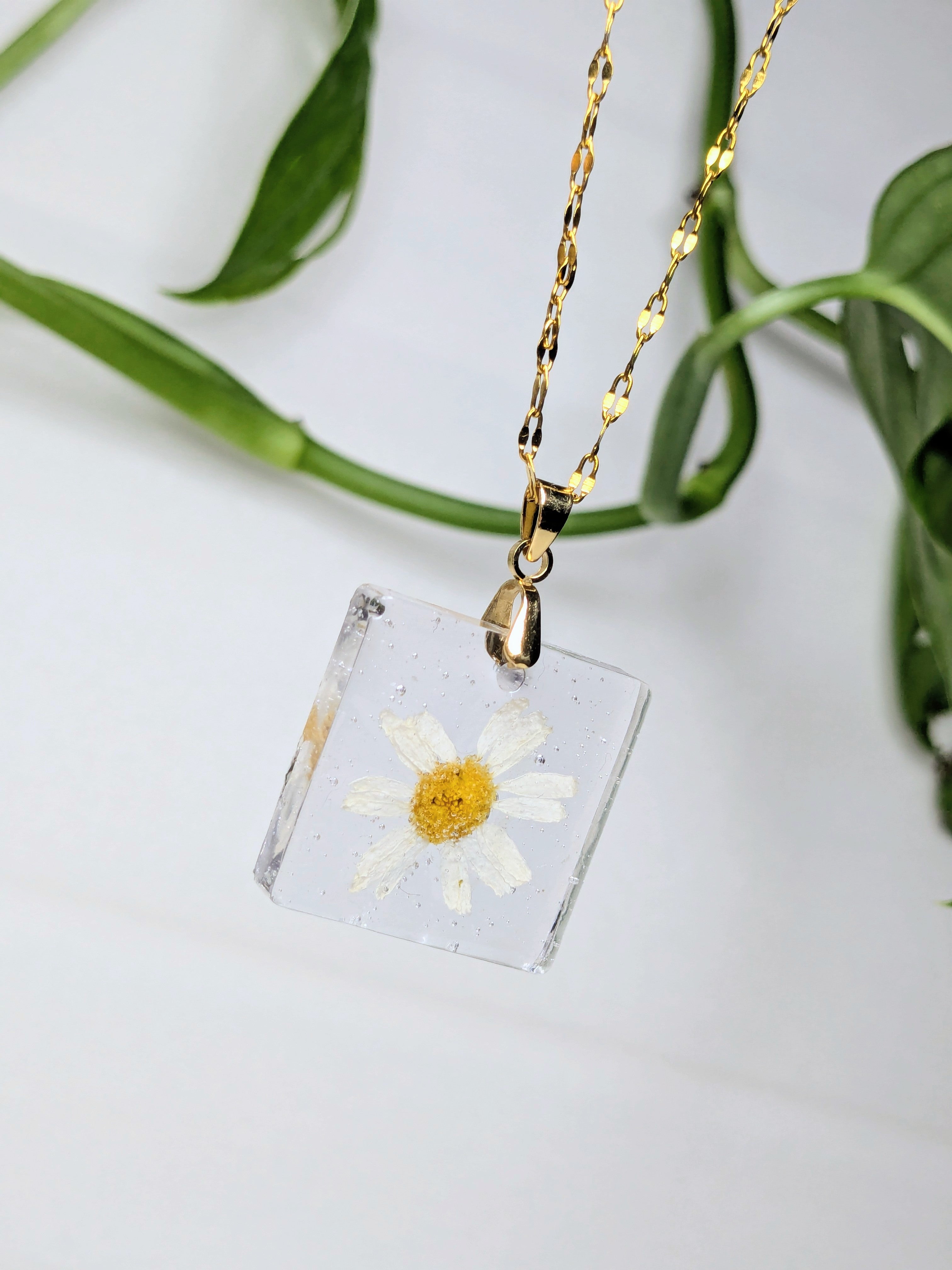 .Pendentif Camomille
