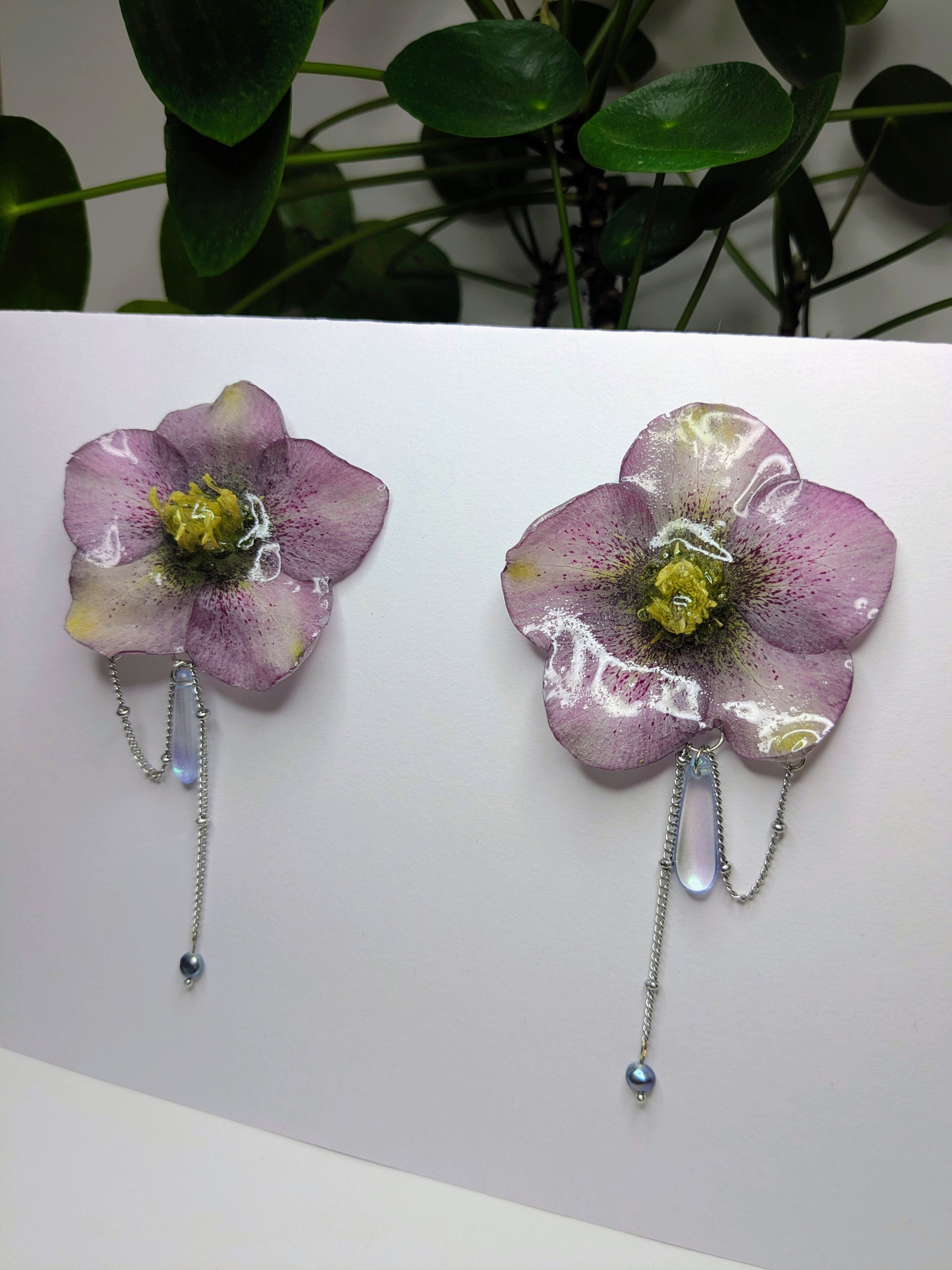 Boucles d'oreilles Hellébores