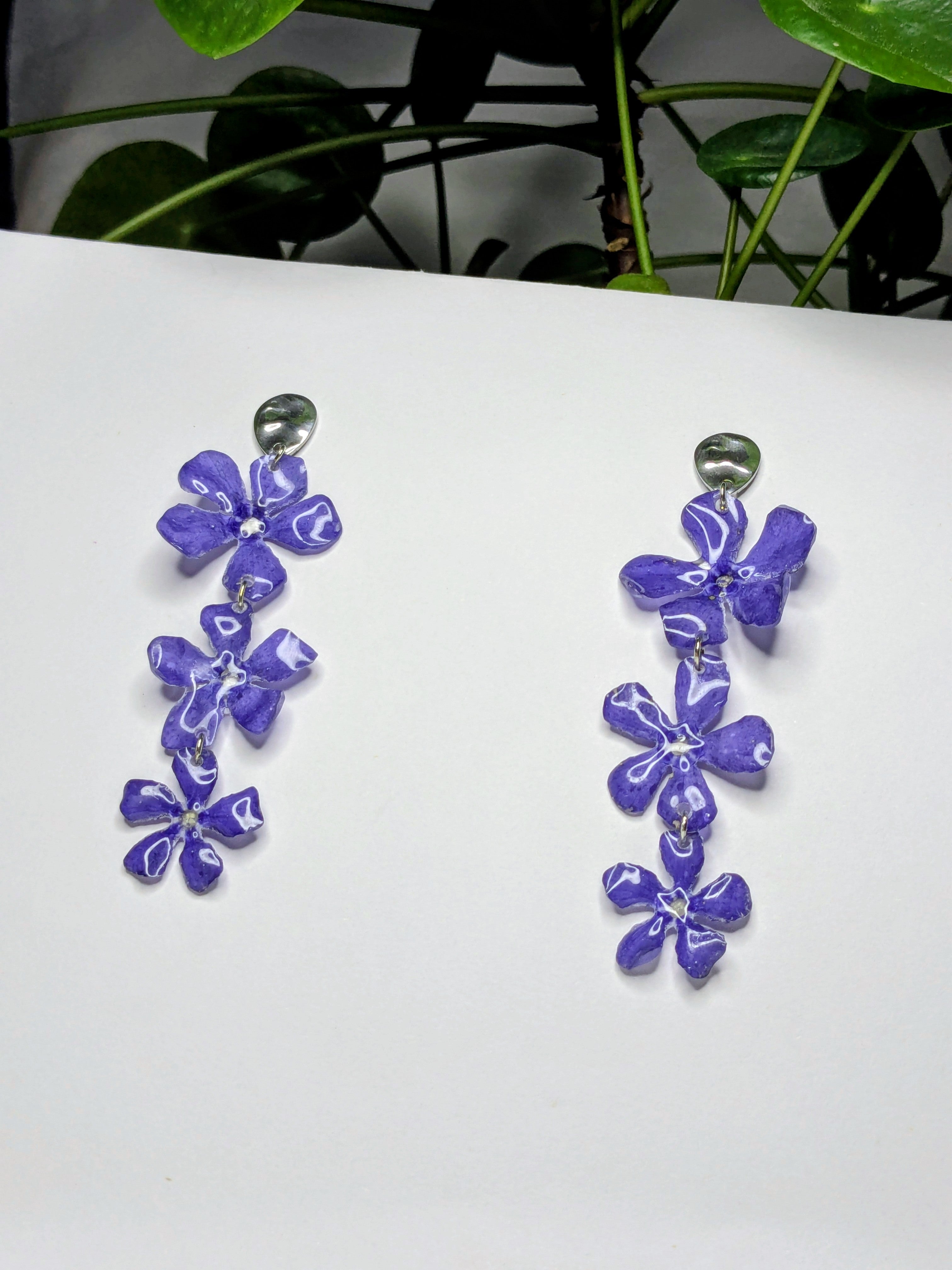 Boucles d'oreilles tombantes Pervenches