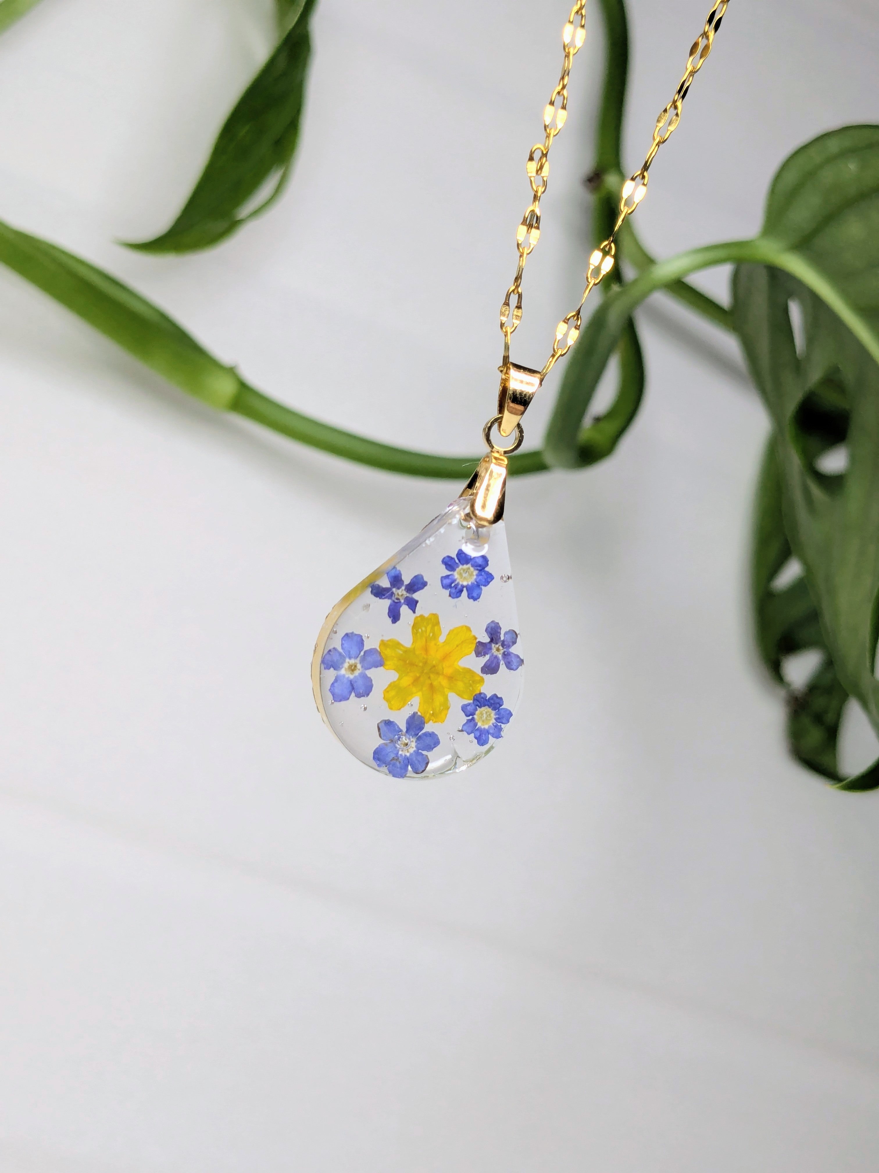 Pendentif Primevère et Myosotis