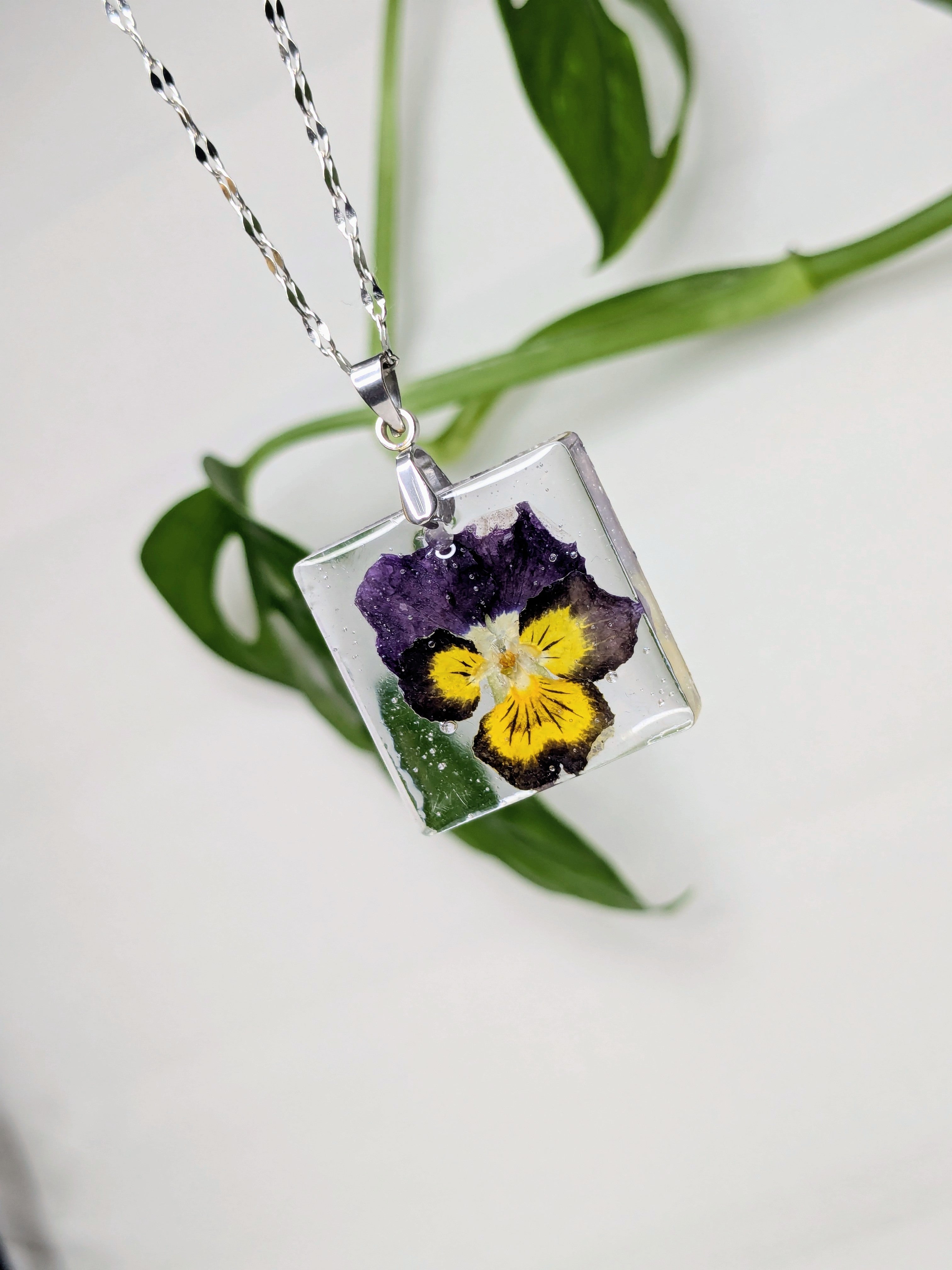 Pendentif Pensée