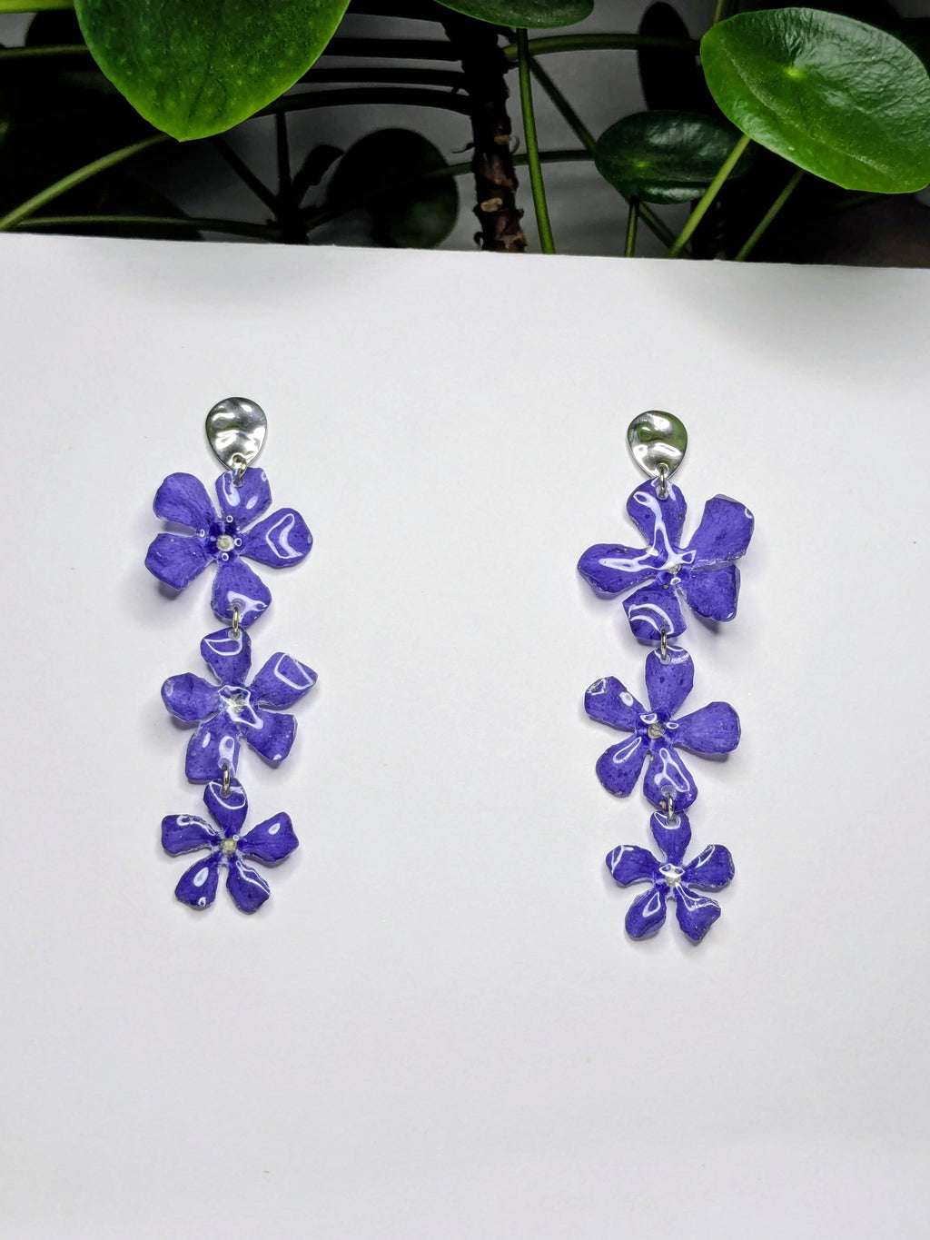 Boucles d'oreilles tombantes Pervenches