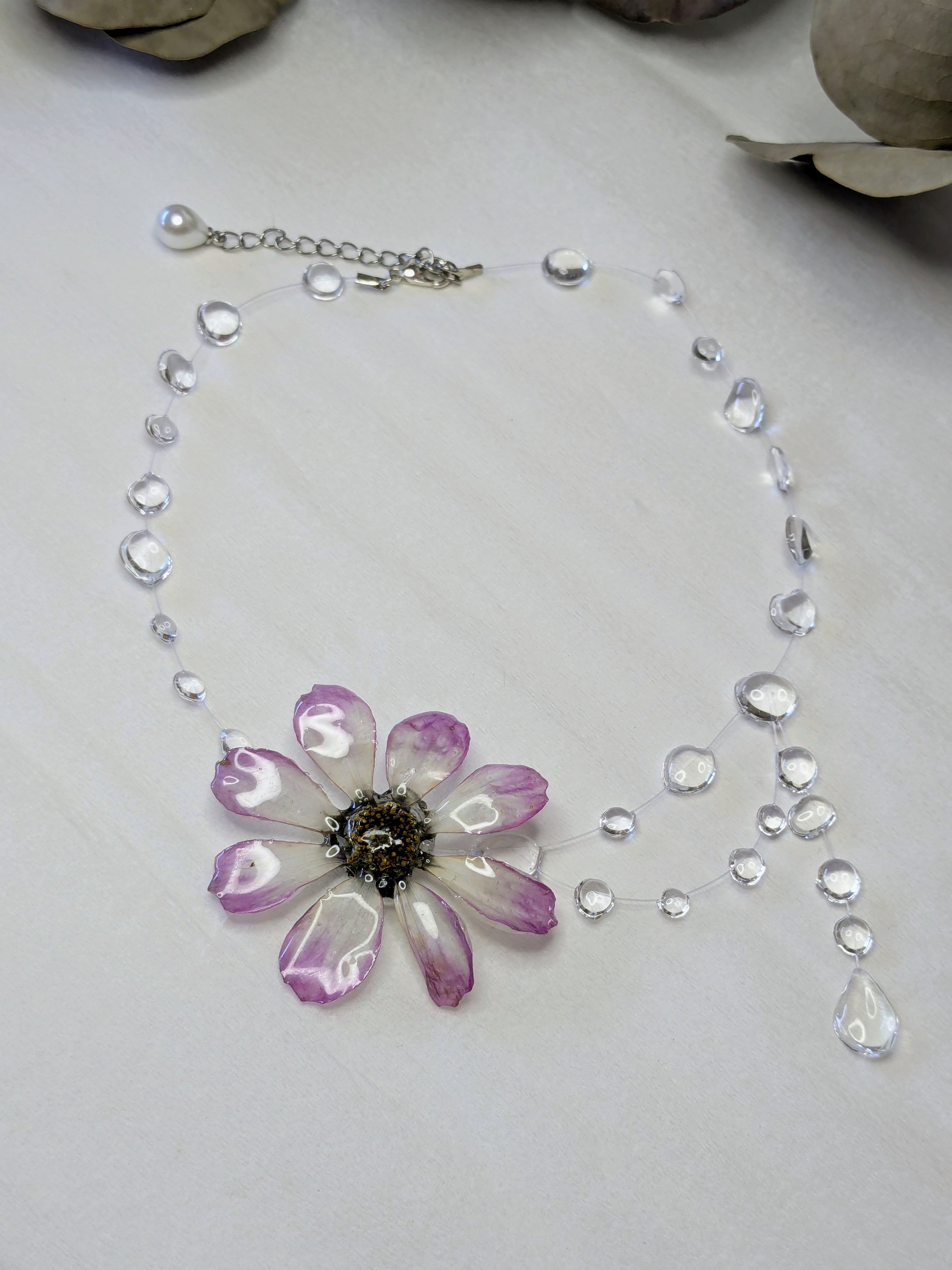 Collier Cosmos pluie