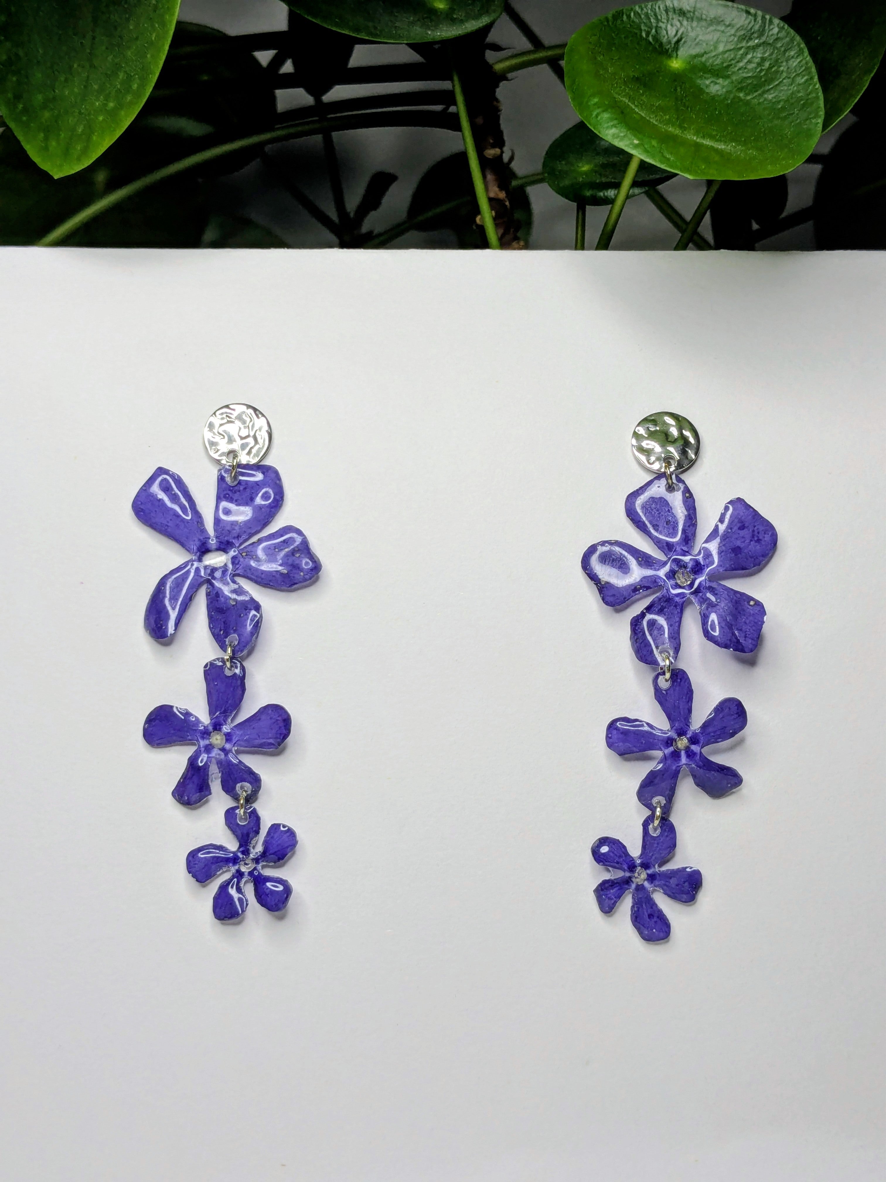 .Boucles d'oreilles tombantes Pervenches
