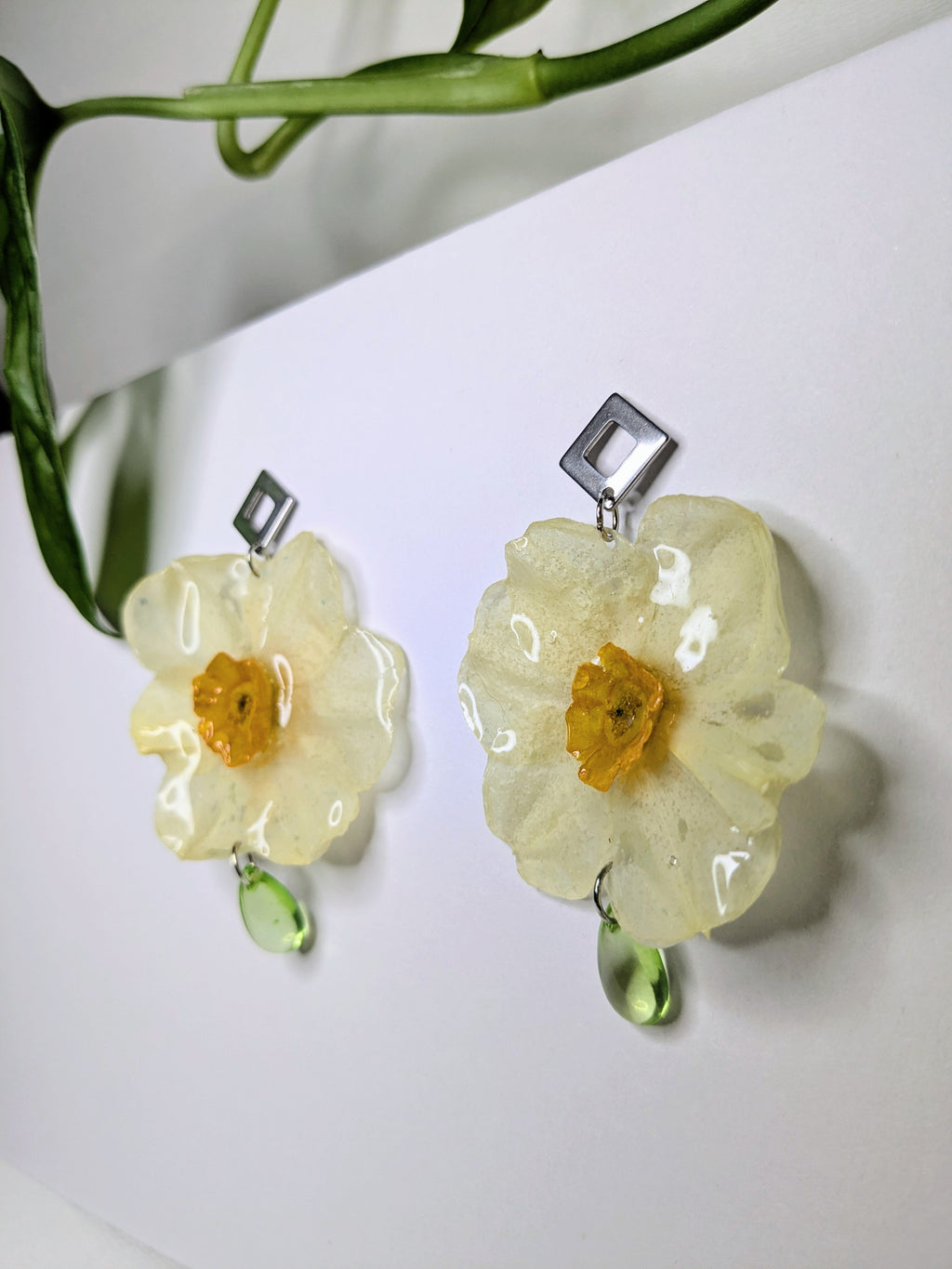 Boucles d'oreilles Sylva Narcisses géantes