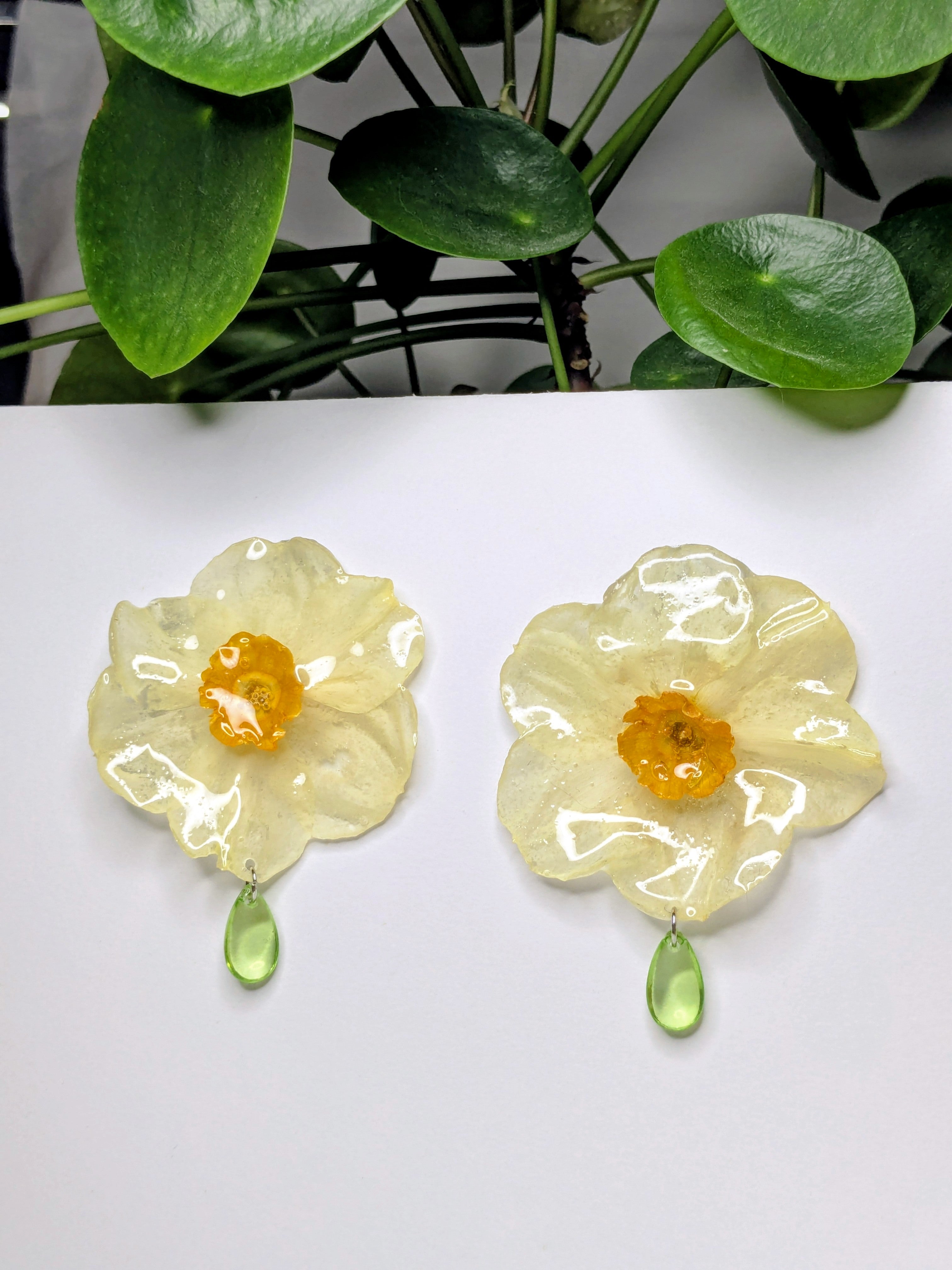 .Boucles d'oreilles Elvira Narcisses