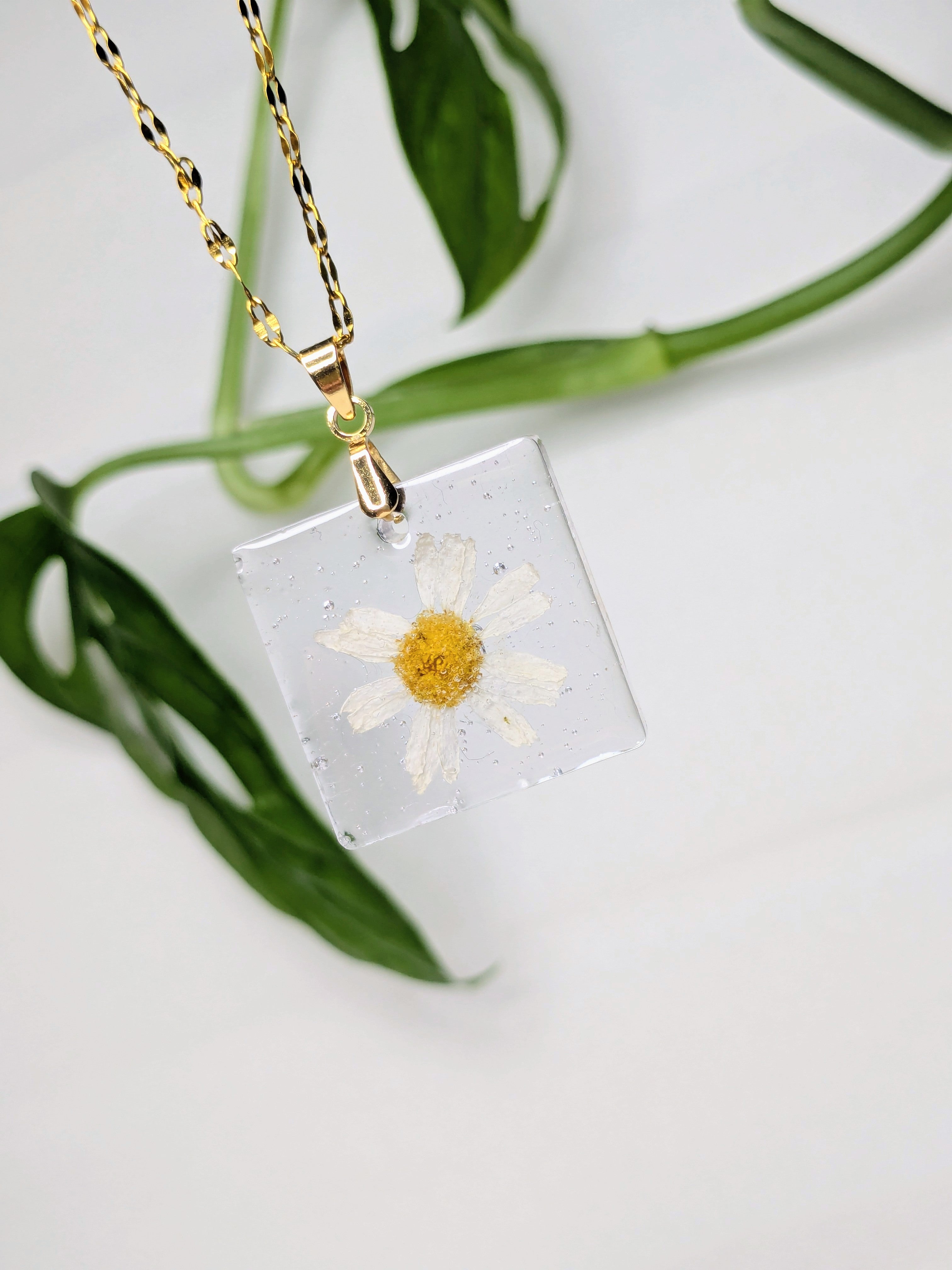 .Pendentif Camomille