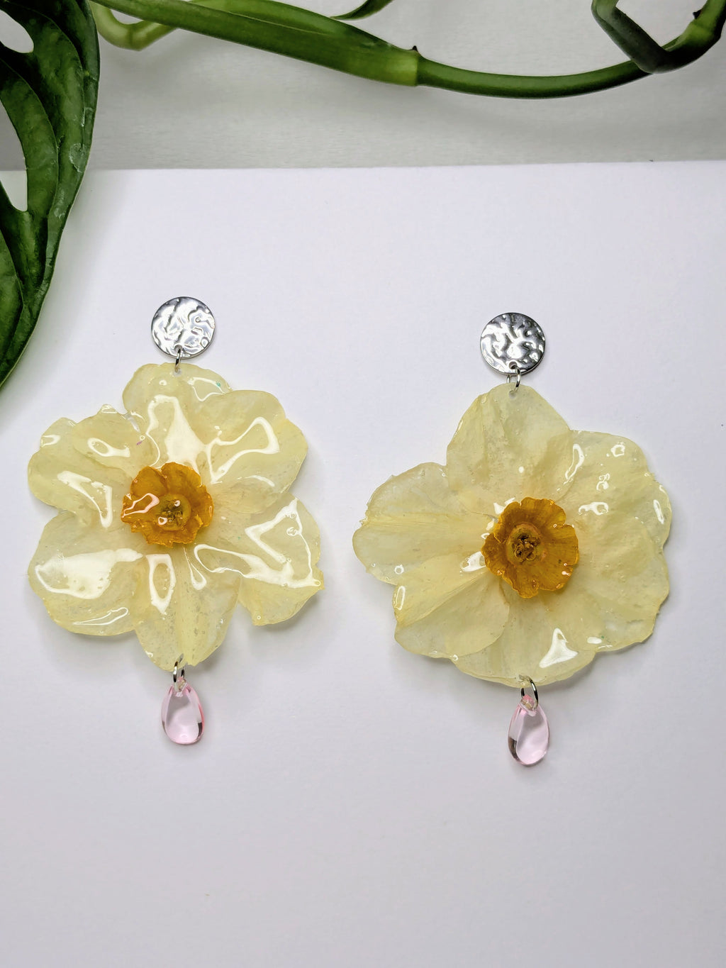 Boucles d'oreilles Zéphira Narcisses géantes