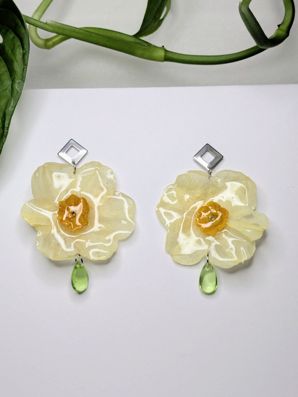 Boucles d'oreilles Sylva Narcisses géantes